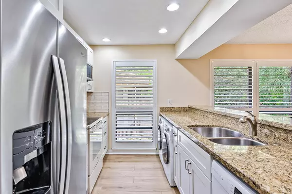 Palm Beach Gardens, FL 33418,227 Brackenwood TER