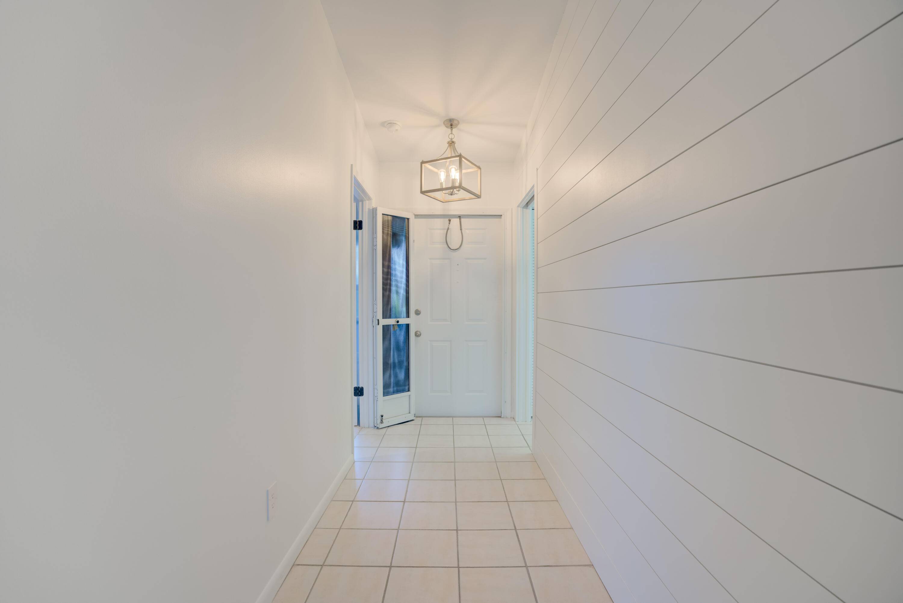 Hobe Sound, FL 33455,8291 SE Croft CIR M-9