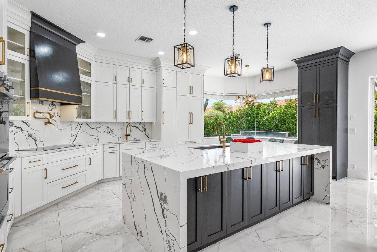 9755 Parkview AVE, Boca Raton, FL 33428
