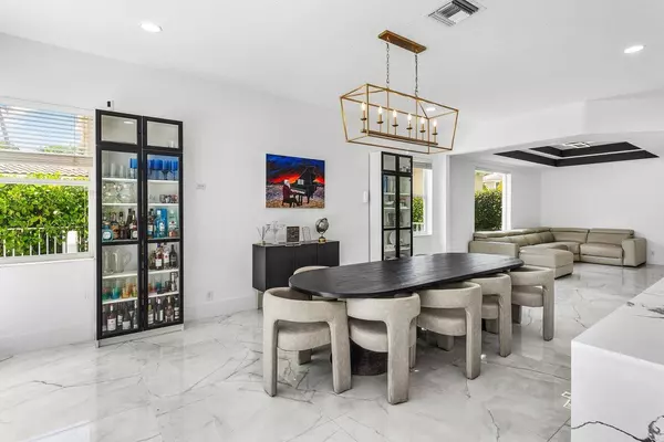 Boca Raton, FL 33428,9755 Parkview AVE
