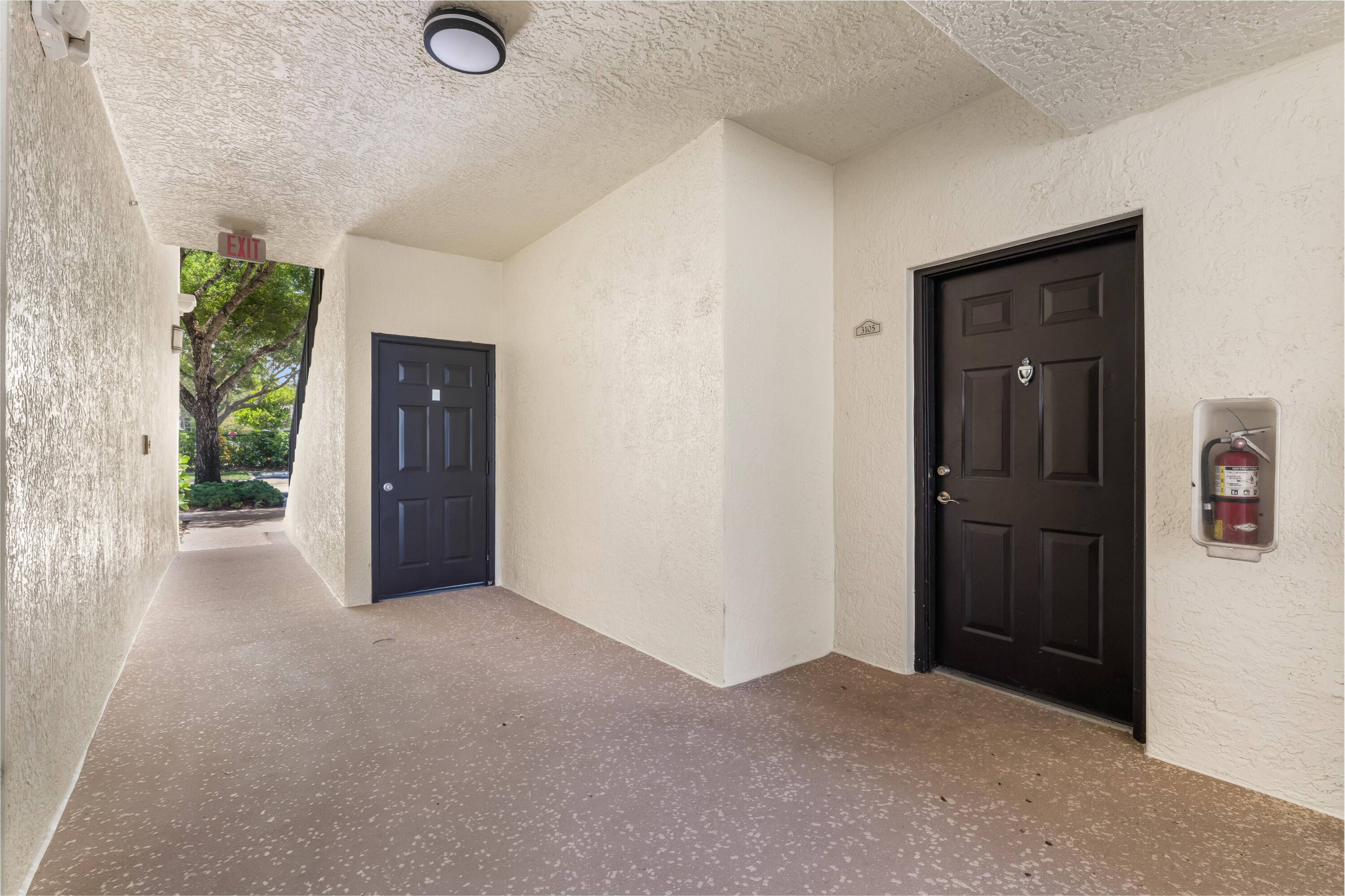 9901 Baywinds DR 3105, West Palm Beach, FL 33411