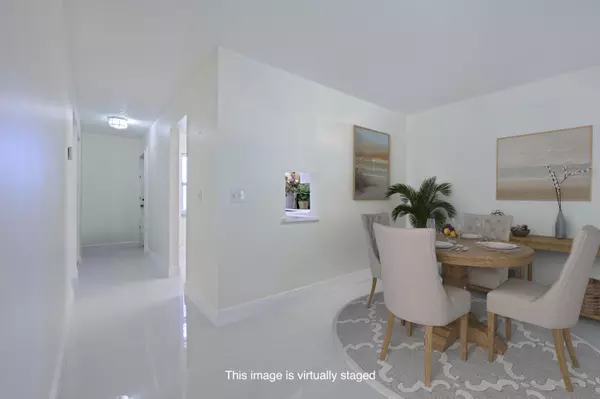 Jupiter, FL 33477,717 S Us Highway 1 108