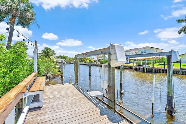 Palm Beach Gardens, FL 33410,2438 Inland Cove RD