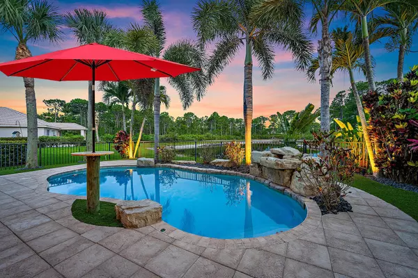 Hobe Sound, FL 33455,6126 SE Split Oak TRL