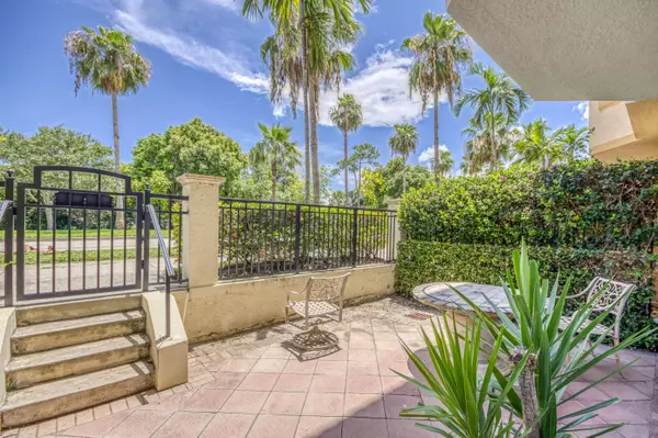 Palm Beach Gardens, FL 33410,2540 Gardens Pkwy