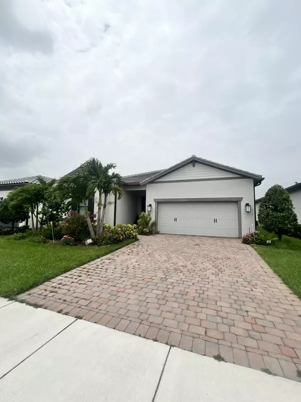 Port Saint Lucie, FL 34984,655 SE Boboli WAY