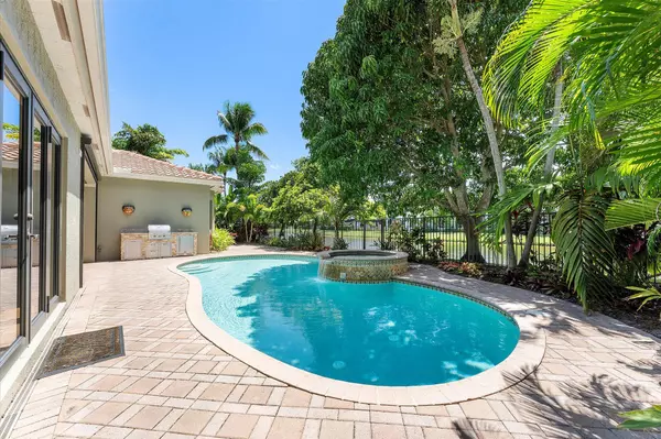 Boca Raton, FL 33496,17585 Middlebrook WAY