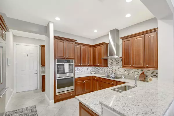 North Palm Beach, FL 33408,205 Mariner CT