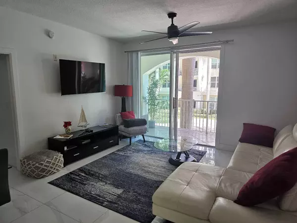 Lantana, FL 33462,804 E Windward WAY 221