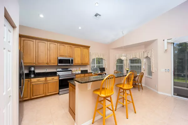 Stuart, FL 34997,4922 SE Devenwood WAY