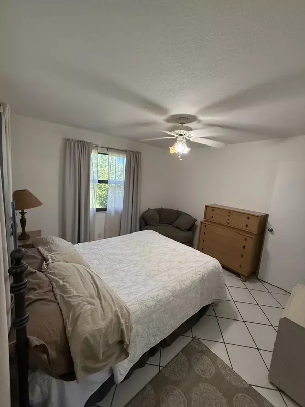 West Palm Beach, FL 33407,2507 N Canterbury Drive