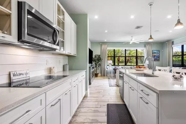 Lake Worth, FL 33467,7611 Moonrise DR