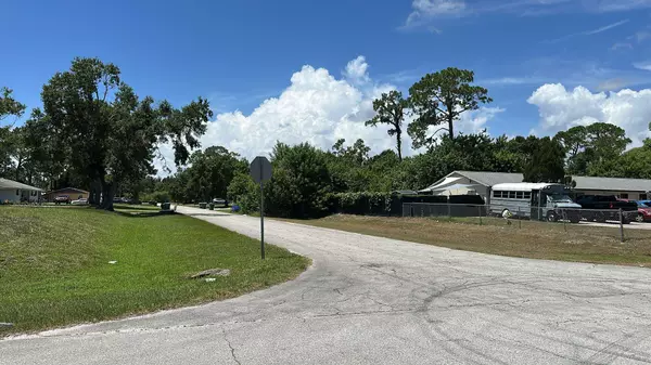 Fort Pierce, FL 34950,5013 La Salle ST