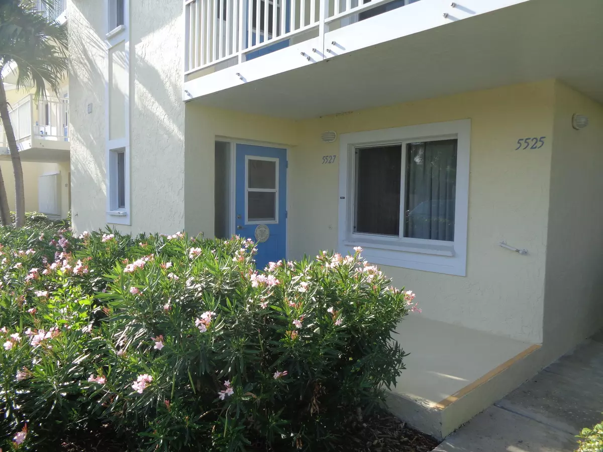 Stuart, FL 34996,5527 NE Gulfstream WAY