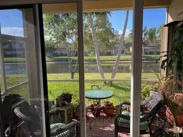 Riviera Beach, FL 33418,5129 Elpine WAY