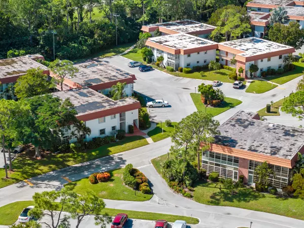 Stuart, FL 34996,2600 SE Ocean BLVD N14
