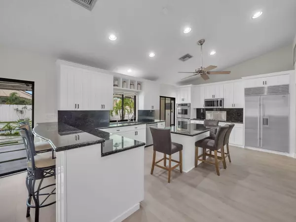 Boca Raton, FL 33486,1598 SW 19th ST