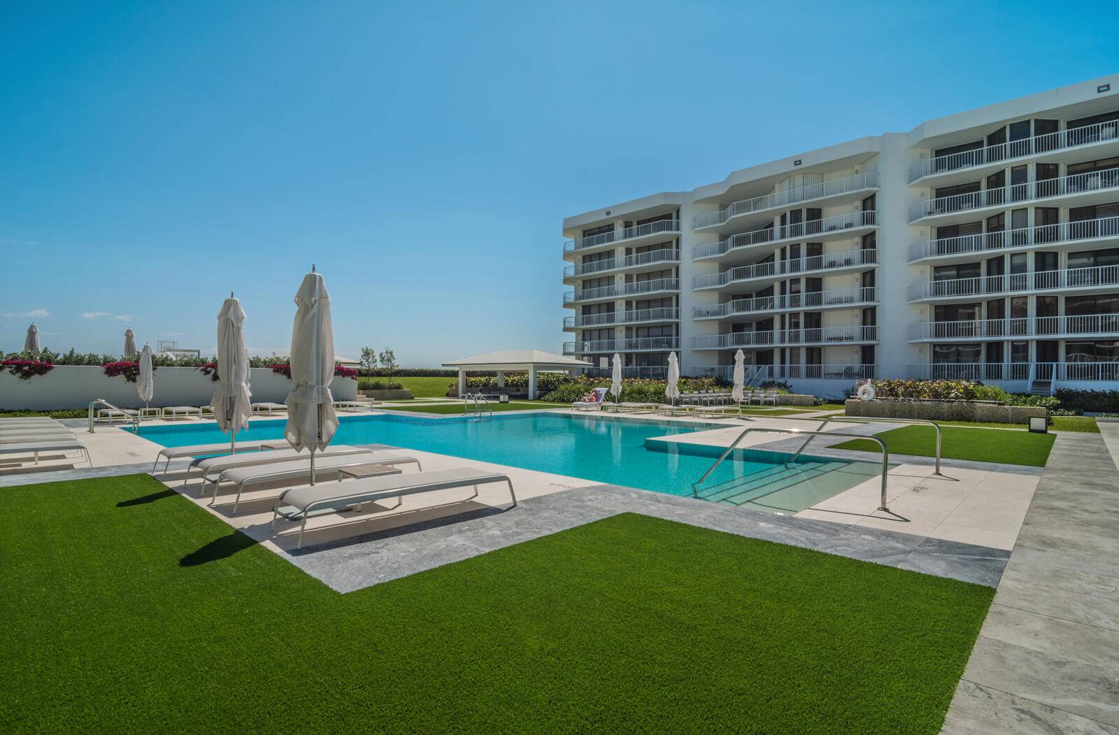 Palm Beach, FL 33480,3170 S S Ocean BLVD 305
