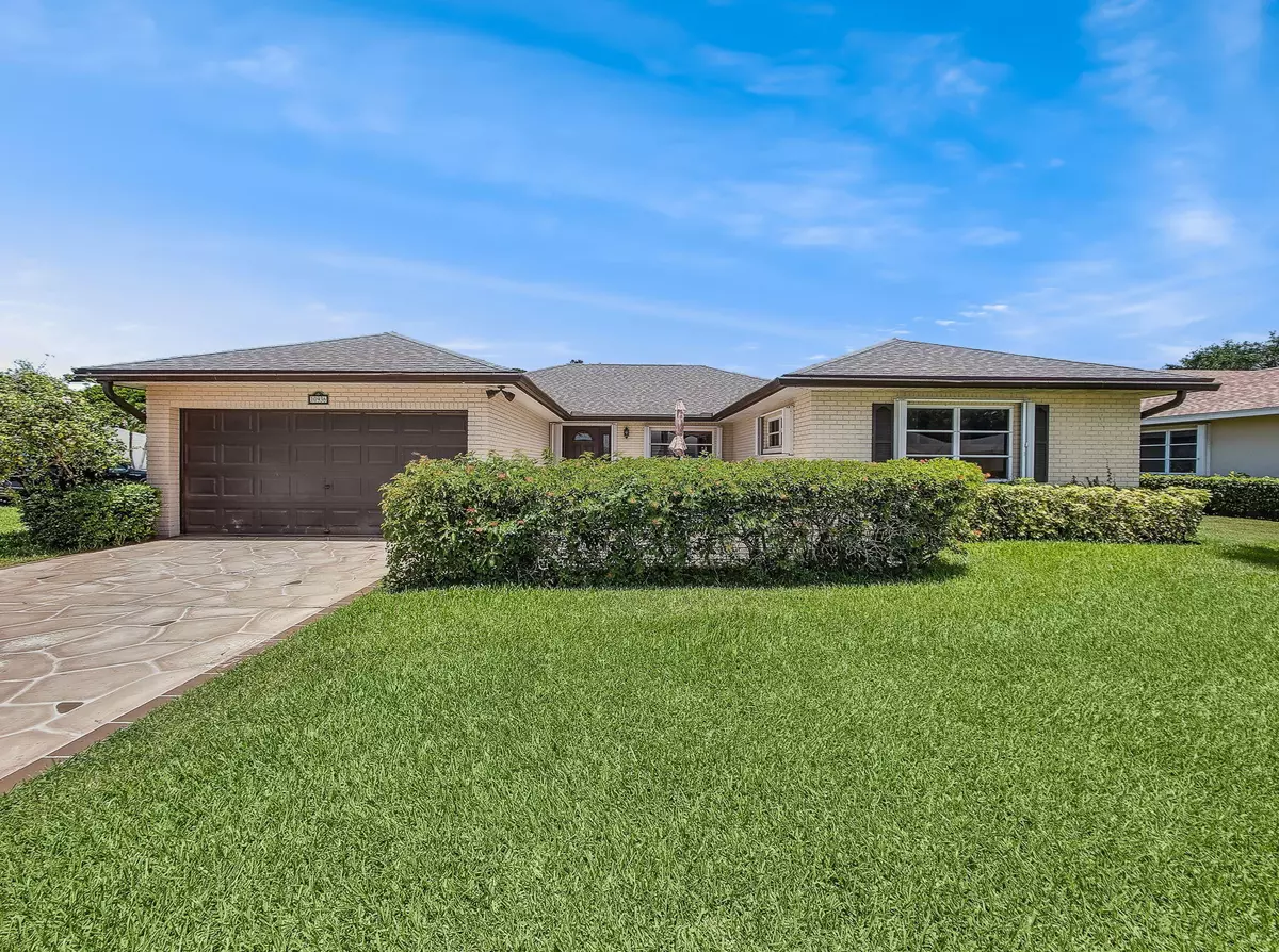 Boynton Beach, FL 33436,10936 S Greentrail DR