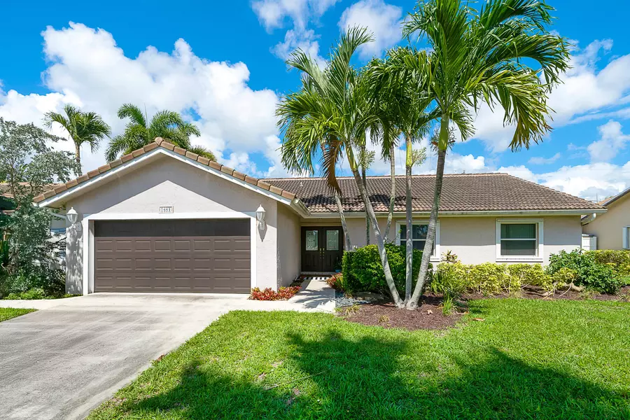 7661 W Country Club BLVD, Boca Raton, FL 33487