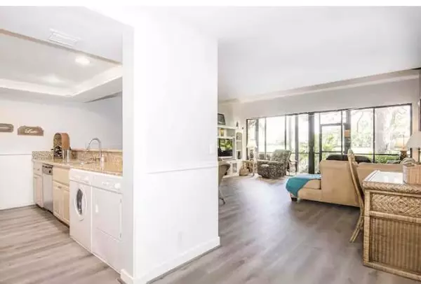 Palm Beach Gardens, FL 33418,265 Old Meadow WAY