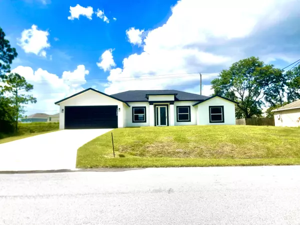 1260 SE Larkspur ST, Palm Bay, FL 32909