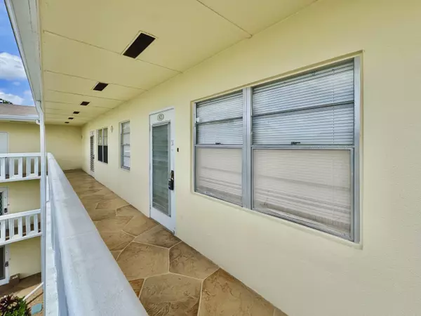 Boca Raton, FL 33434,82 Dorset B
