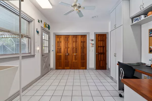 Fort Pierce, FL 34949,117 Queen Christina CT
