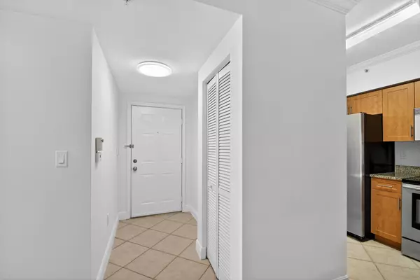 West Palm Beach, FL 33411