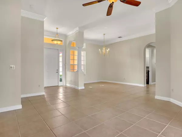 Stuart, FL 34997,819 SW Bromelia TER