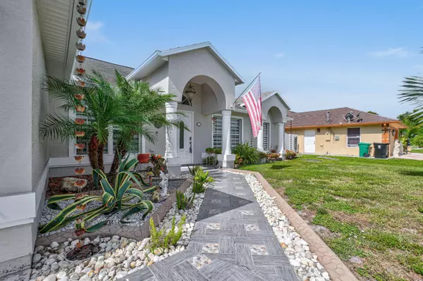 Port Saint Lucie, FL 34953,850 SW Tulip BLVD