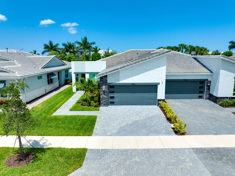 11695 SW Viridian BLVD, Port Saint Lucie, FL 34987