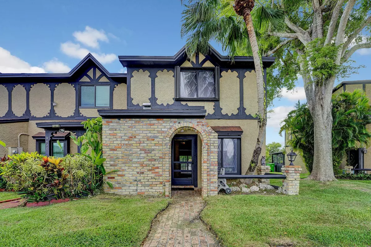 Sunrise, FL 33351,4418 NW 92nd WAY
