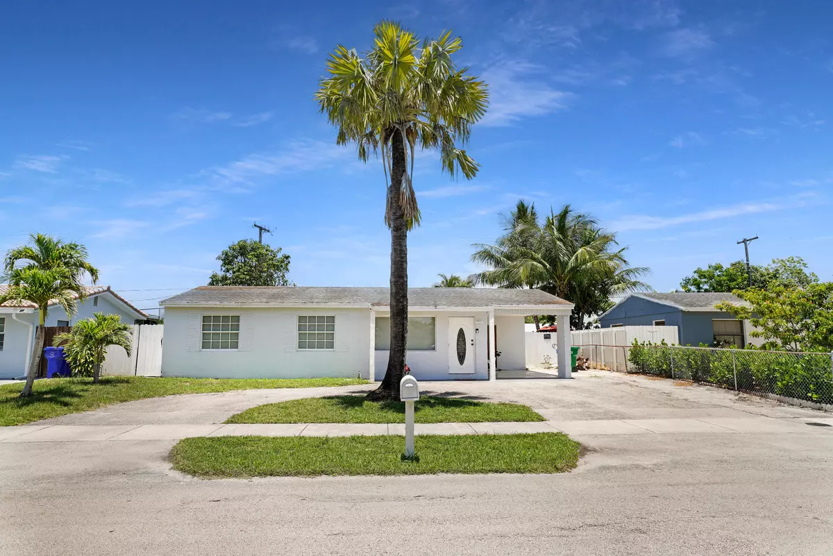 Fort Lauderdale, FL 33317,1395 SW 46 Th AVE