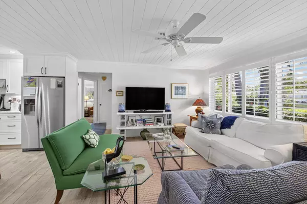 Boynton Beach, FL 33435,2702 SW 6th ST