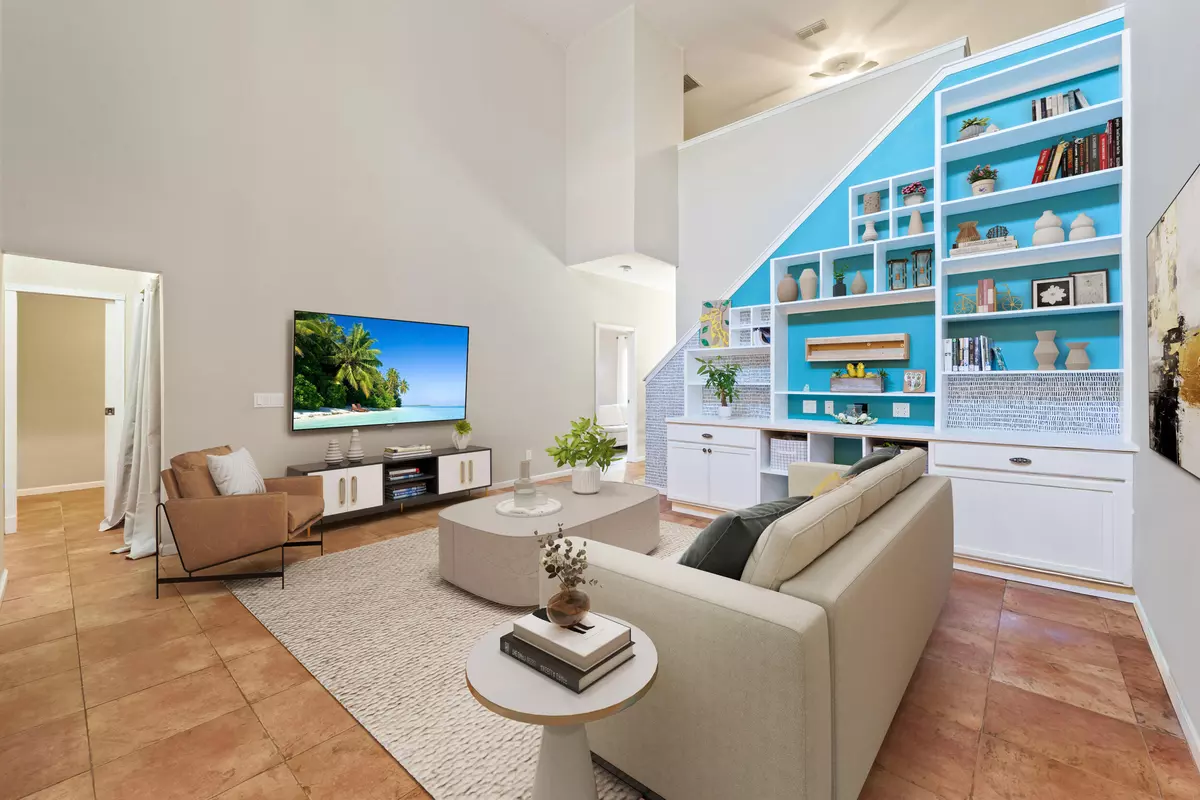 Port Saint Lucie, FL 34983,624 NE Bent Paddle LN