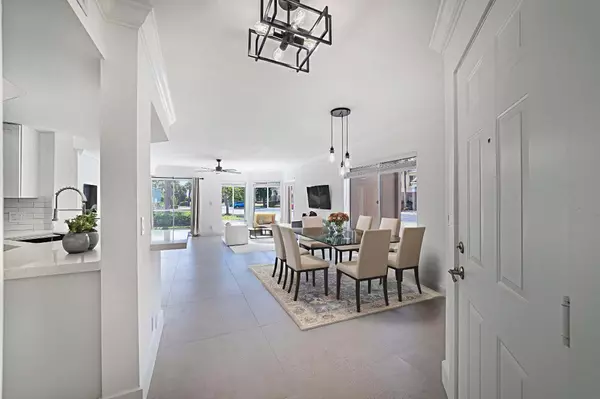 Boynton Beach, FL 33426,815 W Boynton Beach BLVD 12-106