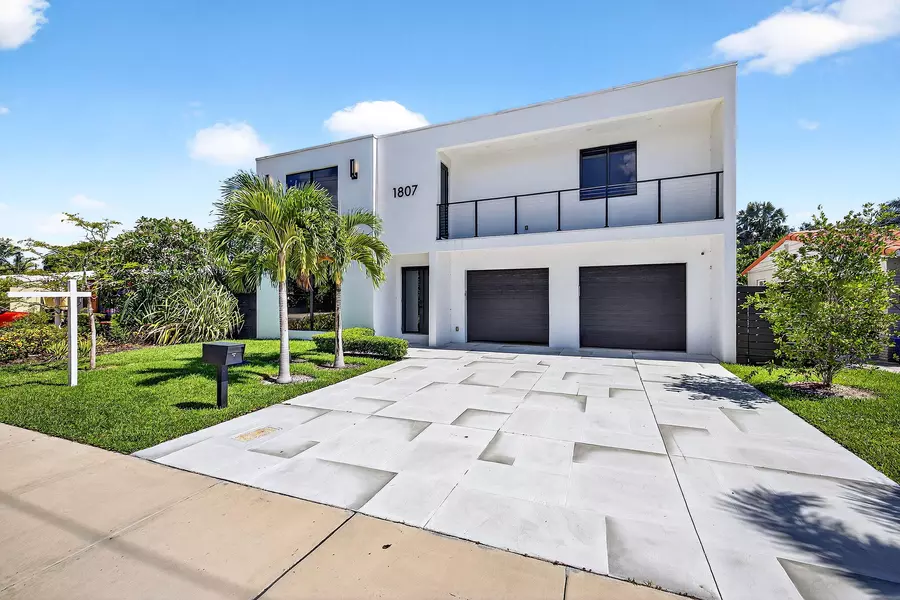 1807 NE 18 ST, Fort Lauderdale, FL 33305