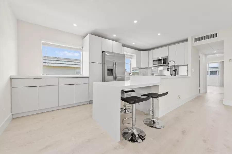 653 N Monaco, Delray Beach, FL 33446