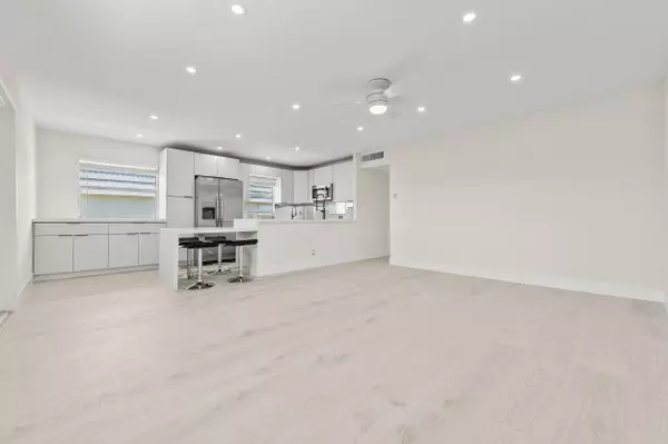 Delray Beach, FL 33446,653 N Monaco