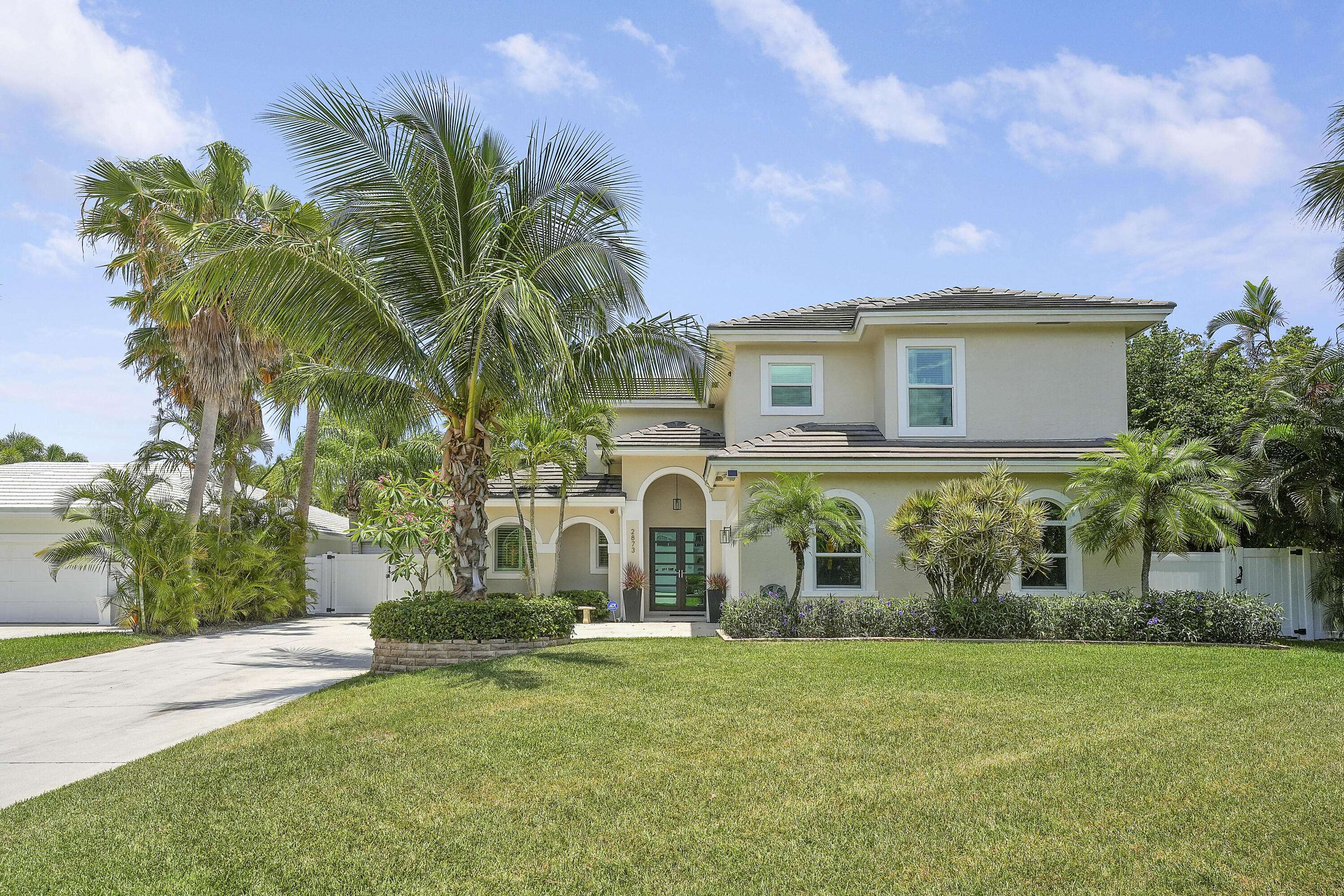 2873 N Miller DR, Palm Beach Gardens, FL 33410