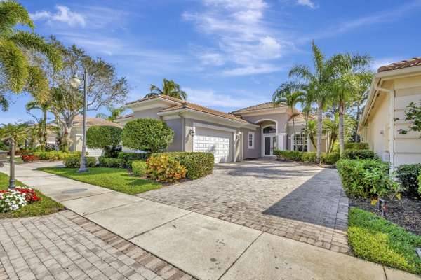128 Esperanza WAY, Palm Beach Gardens, FL 33418