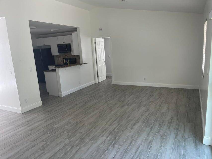 West Palm Beach, FL 33409,310 W Elaine CIR