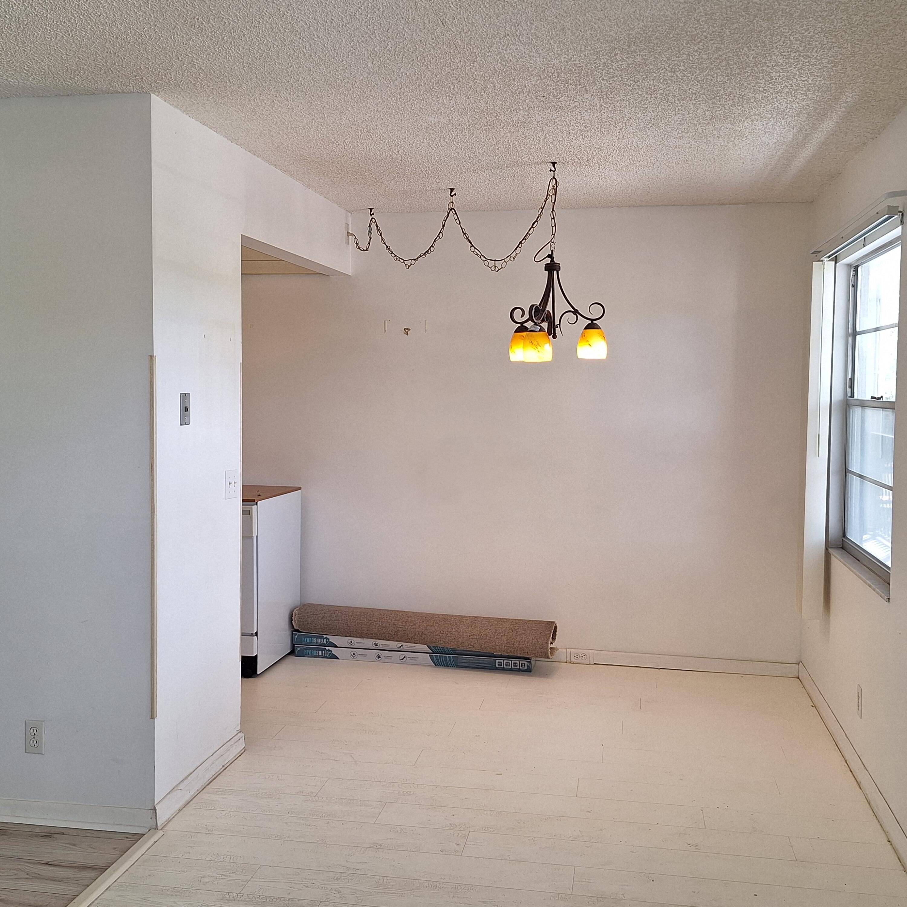 Pembroke Pines, FL 33027,13250 SW 4th CT 305g