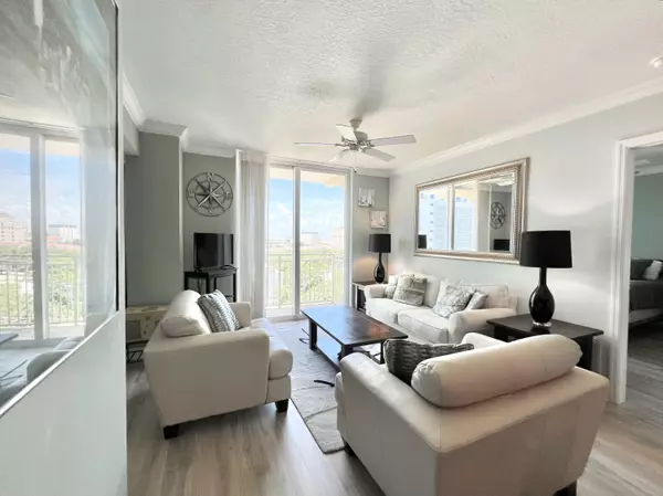 West Palm Beach, FL 33401,610 Clematis ST 726