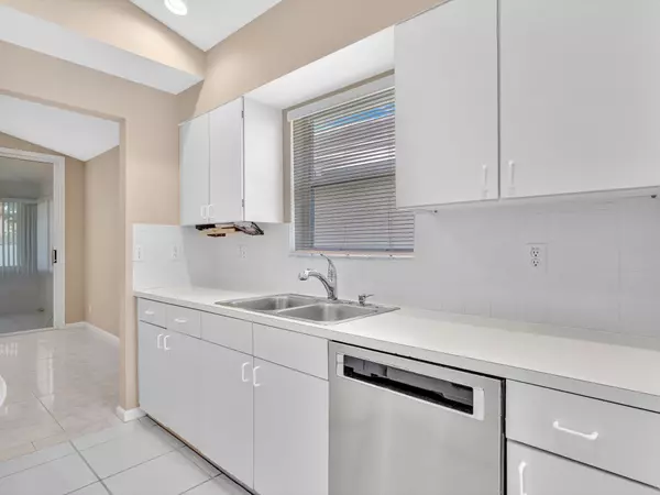 Delray Beach, FL 33446,7506 Ironbridge CIR