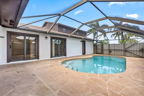 Boca Raton, FL 33496,9676 Boca Gardens Pkwy C