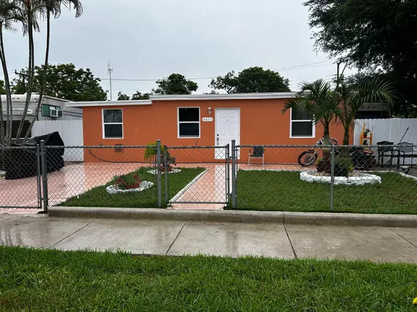 West Park, FL 33023,4411 SW 39th ST