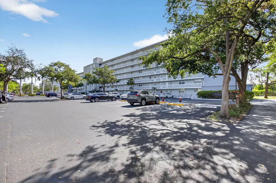 5500 NW 2nd Avenue 718, Boca Raton, FL 33487