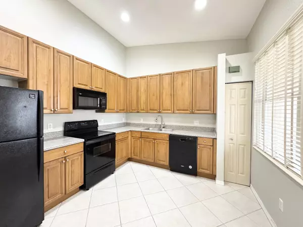 West Palm Beach, FL 33411,8654 Lineyard Cay